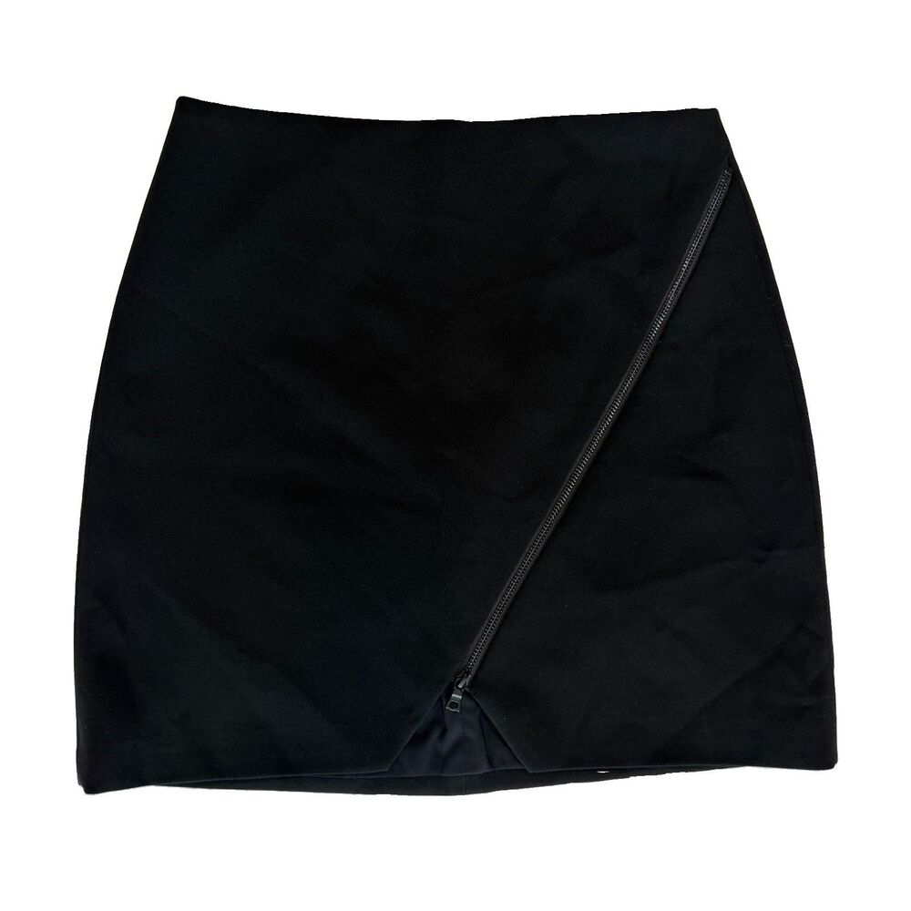 Alice + Olivia Barbra Black Mini Skirt Asymmetrical Zip Women’s Size 4